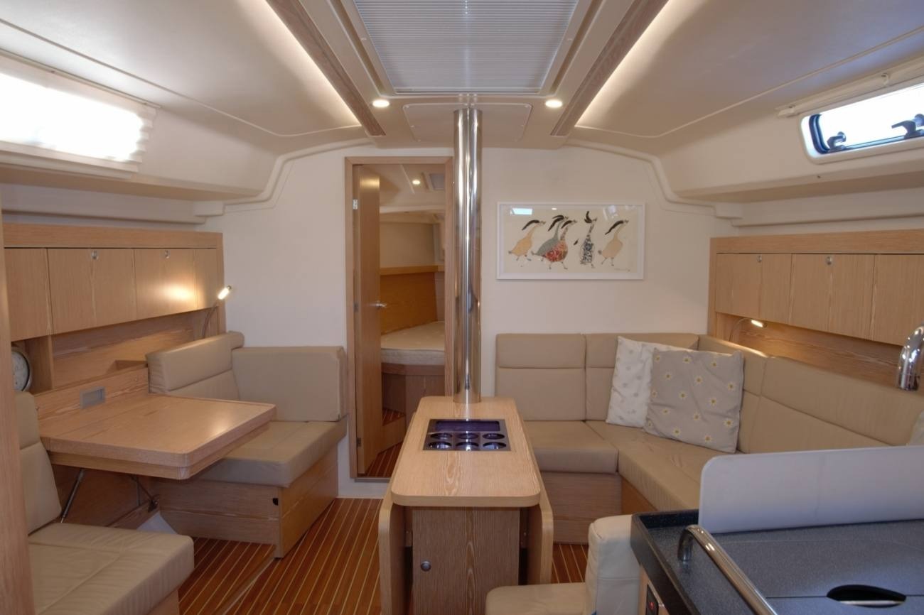 Hanse 415 interior 'Goose'